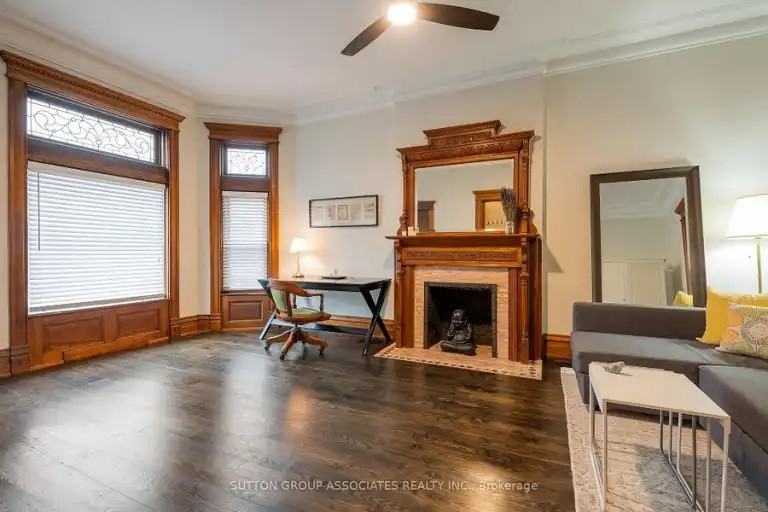 608 Spadina Ave #1