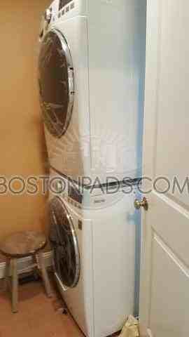 722 Lowell St - Photo 2 of 6