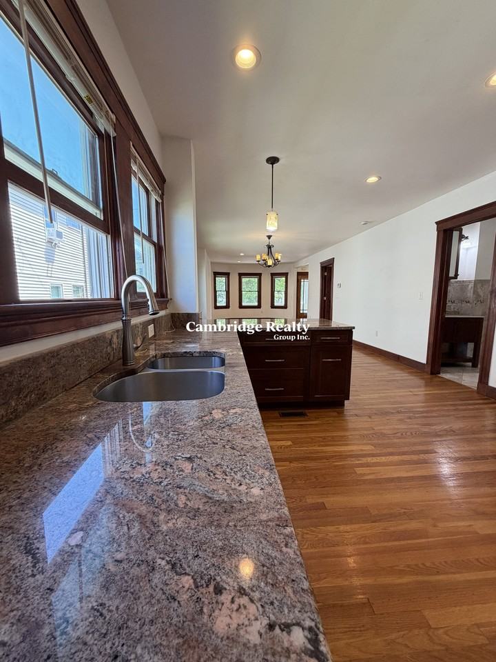 38 Chipman St #1T - Photo 7 of 22