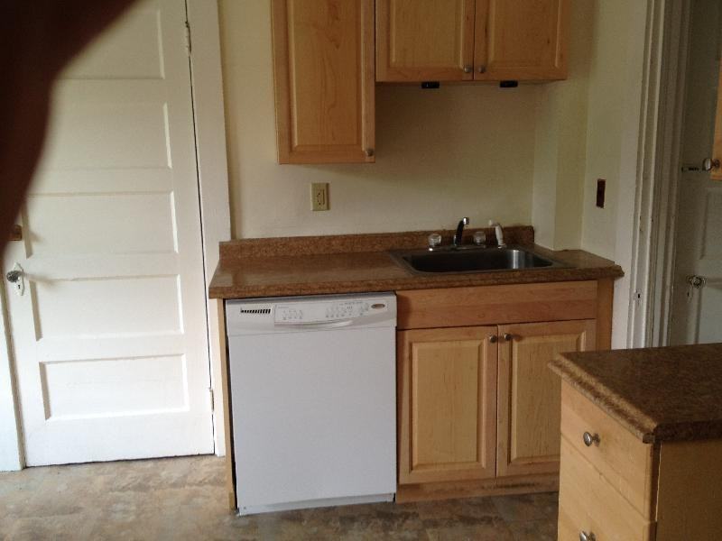 81 S Main St - Photo 4 of 8