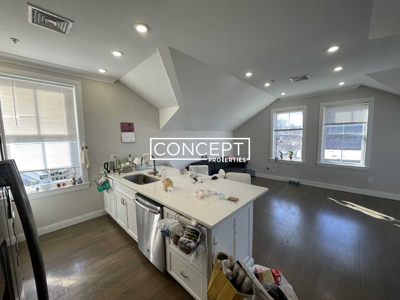 79 Linden St #4 - Photo 2 of 25