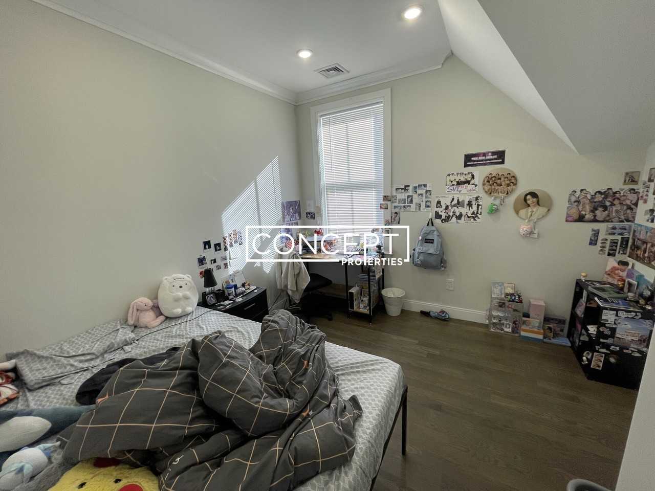 79 Linden St #4 - Photo 7 of 25