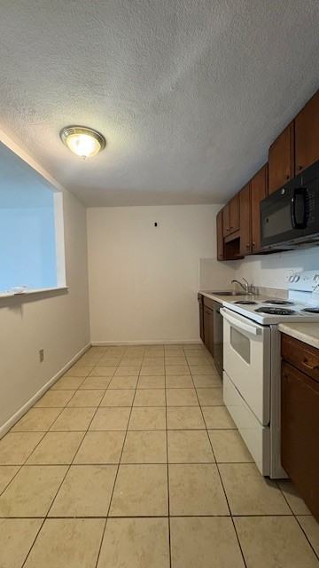 Shirley St #36 - Photo 3 of 14