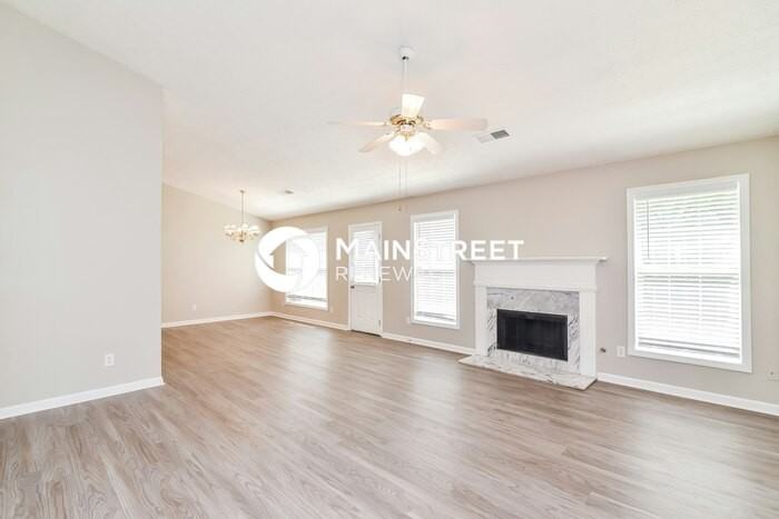 240 Circle Rd - Photo 3 of 16