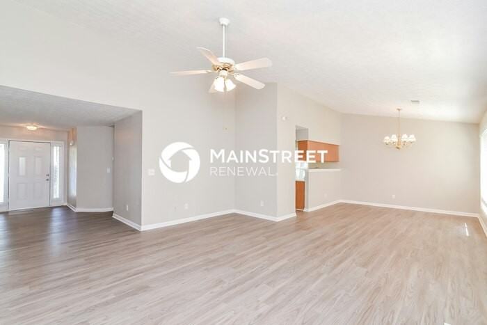240 Circle Rd - Photo 4 of 16