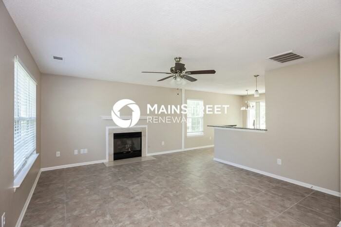 11200 Amber Glen Dr - Photo 5 of 17