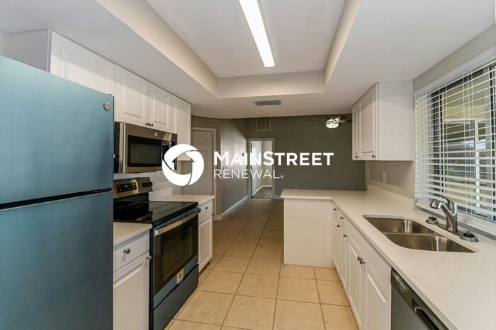 1405 Se 31st St - Photo 7 of 16