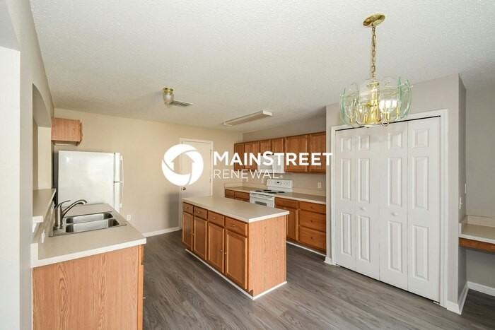 3615 Alec Dr - Photo 7 of 17
