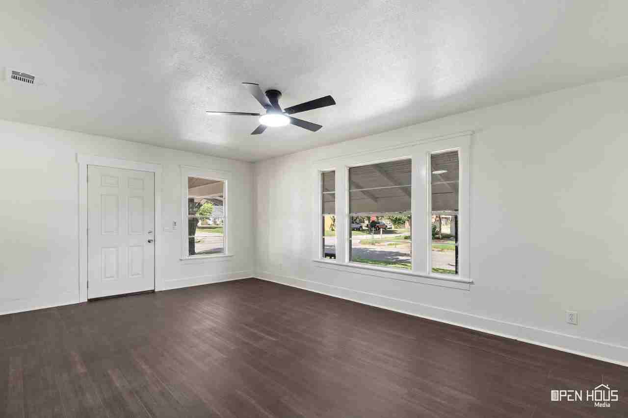 1415 Fillmore St - Photo 7 of 20