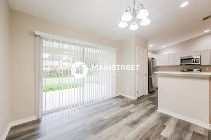 3317 57th St W - Photo 5 of 16