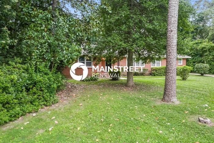6608 Elmwood Cir - Photo 4 of 16