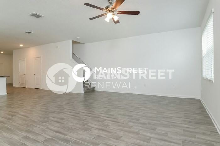 6429 Sprucepine Ln - Photo 4 of 17