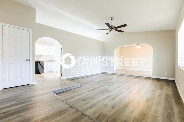 3516 Denham St - Photo 3 of 16