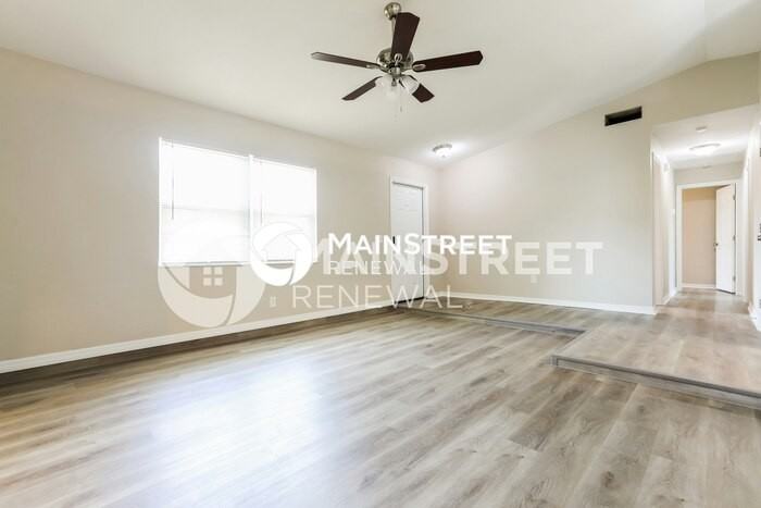 3516 Denham St - Photo 4 of 16