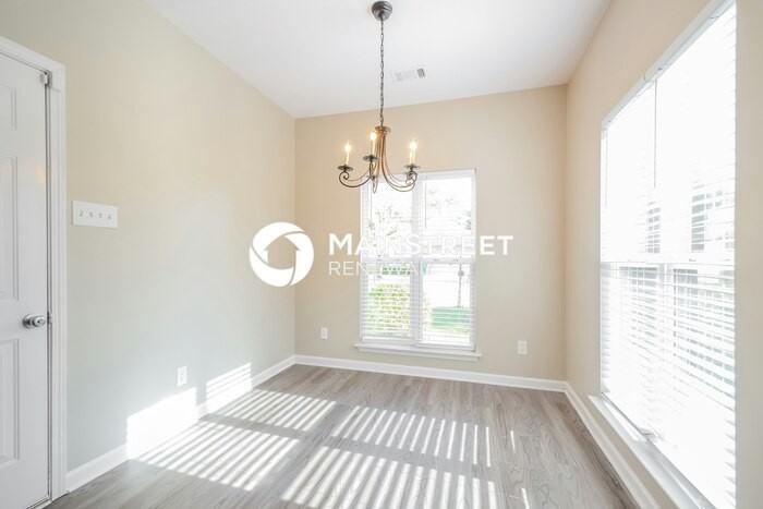 12958 Woodland Park Cir - Photo 6 of 16