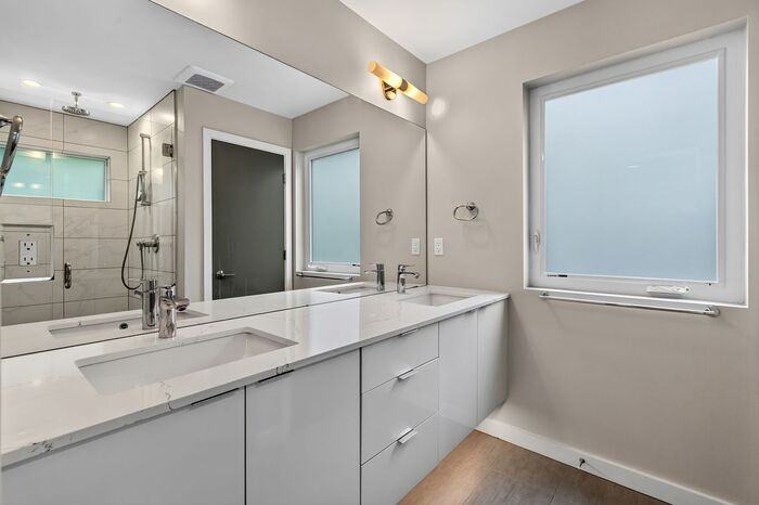 7325 Bainbridge Pl Sw - Photo 3 of 47