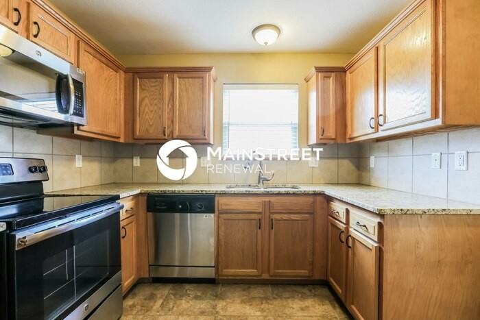 411 Ne Wolf Creek Dr - Photo 7 of 17