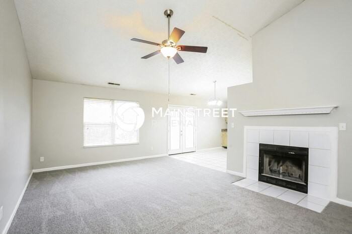 758 Muirfield Dr - Photo 4 of 15