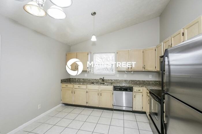 758 Muirfield Dr - Photo 6 of 15