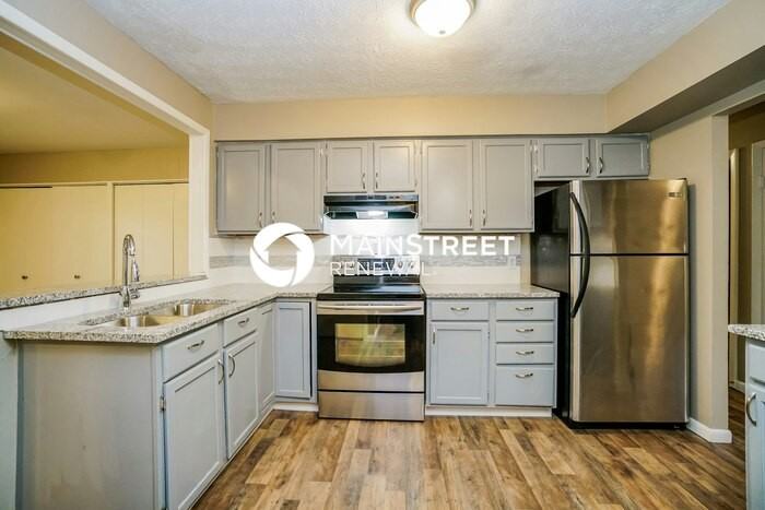 1570 Wilton Dr - Photo 7 of 16
