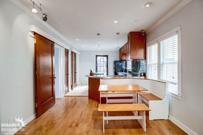 4567 Florida St - Photo 3 of 17