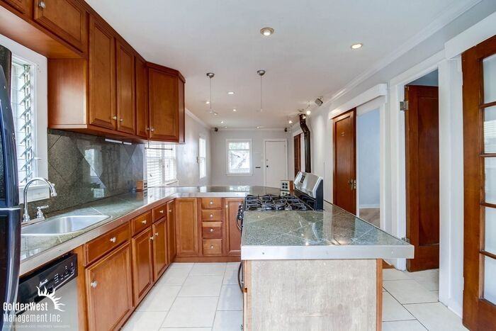 4567 Florida St - Photo 6 of 17
