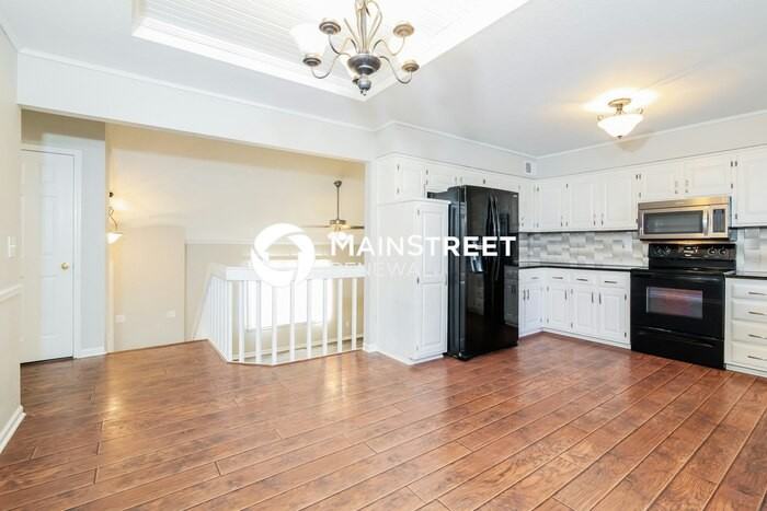 14501 Saint Andrews Dr - Photo 6 of 17