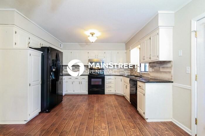 14501 Saint Andrews Dr - Photo 7 of 17