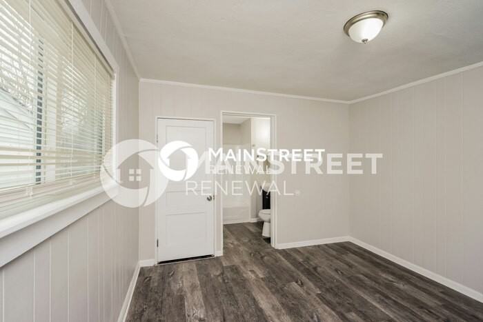 3618 Bank St - Photo 5 of 16
