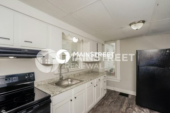 3618 Bank St - Photo 7 of 16