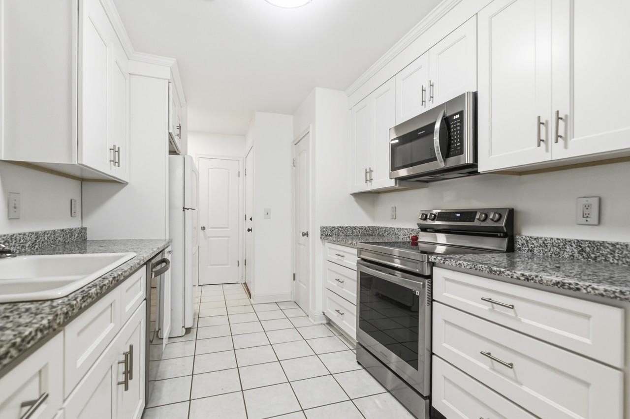 1174 Village Creek Lane - 1Apt. 2 #1 - Photo 3 of 38