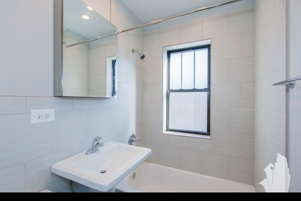 1942 W Wilson Ave #1948-1S - Photo 3 of 5