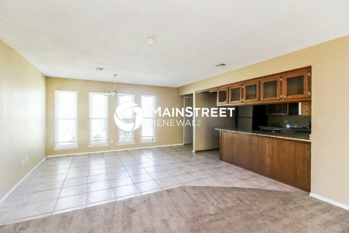 301 Springfield Dr - Photo 4 of 15