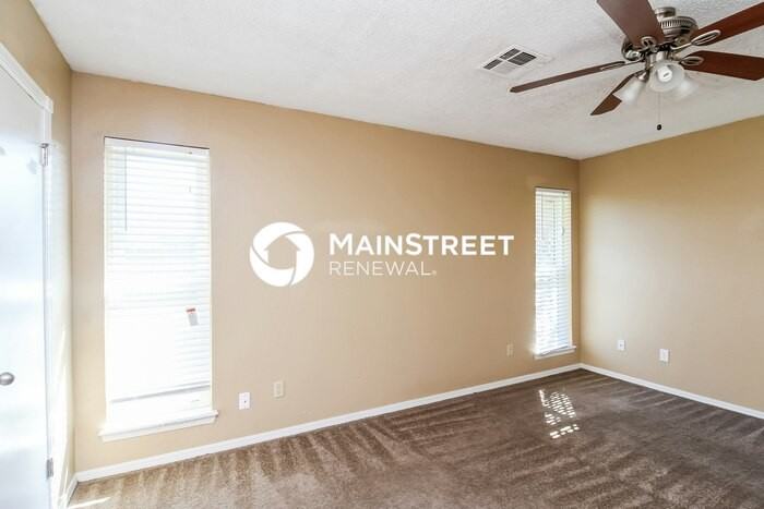 301 Springfield Dr - Photo 6 of 15