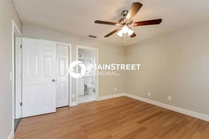 5912 40th Ave W - Photo 4 of 16