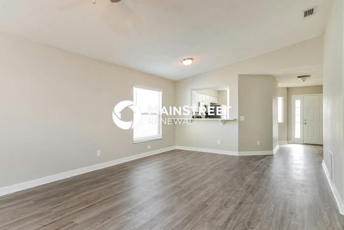 5912 40th Ave W - Photo 5 of 16
