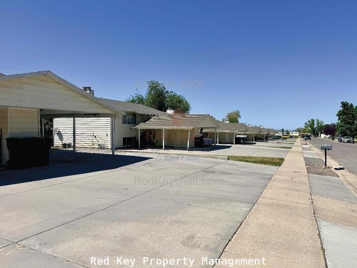 347 Noble Rd - Photo 6 of 6
