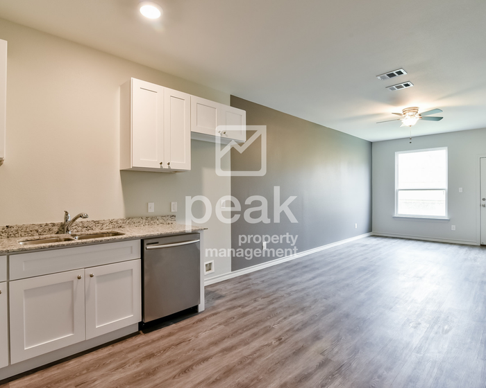 3220 Cherry Ln - Photo 6 of 19
