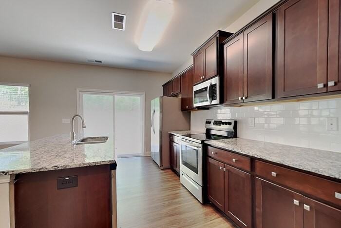 3490 Landshire View Ln - Photo 6 of 21