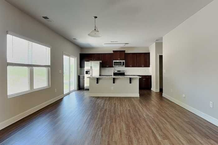 3490 Landshire View Ln - Photo 7 of 21