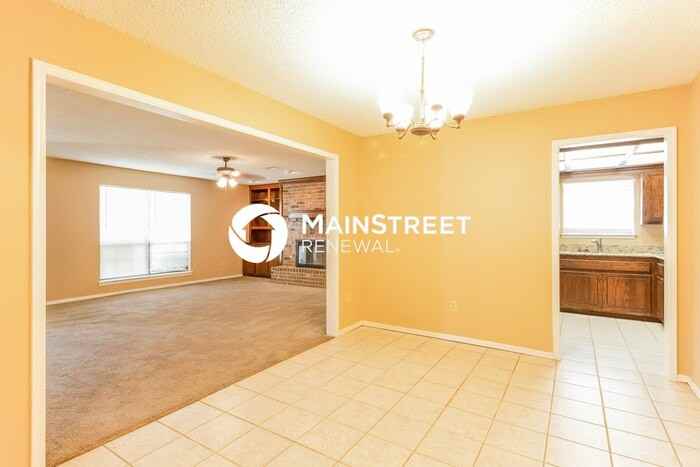 10301 S Fairview Dr - Photo 5 of 16