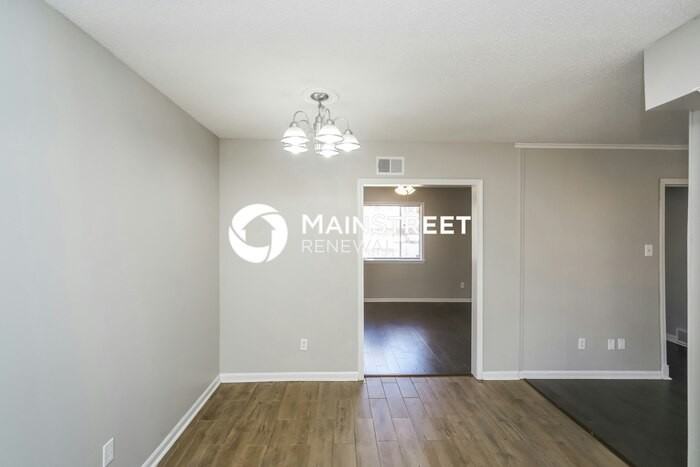8553 Chesterfield Dr - Photo 6 of 16