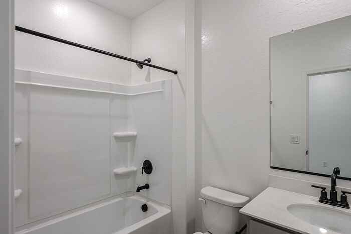 5633 W Mcneil St - Photo 7 of 50