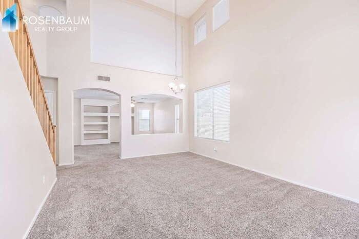 21100 N Alma Dr - Photo 4 of 17