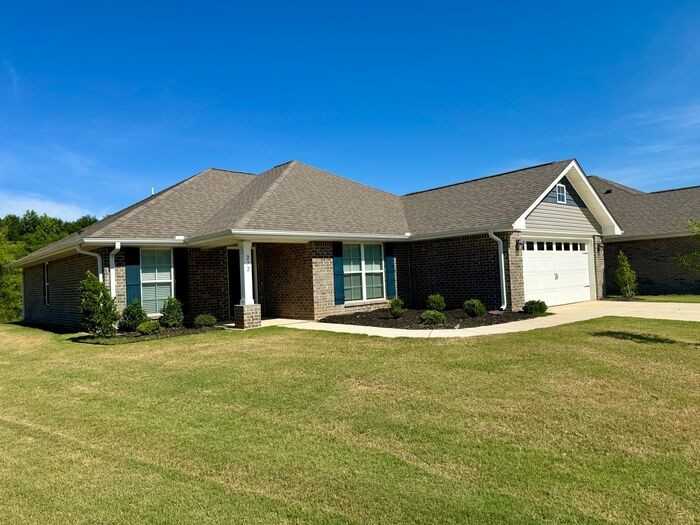 272 Abercorn Dr - Photo 4 of 28