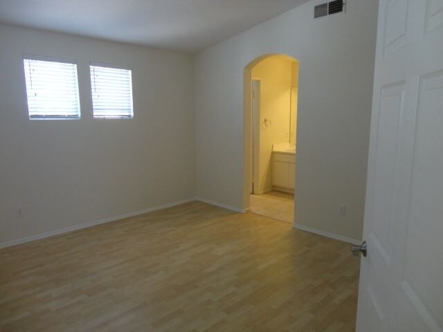 26604 Yosemite Pl - Photo 7 of 13