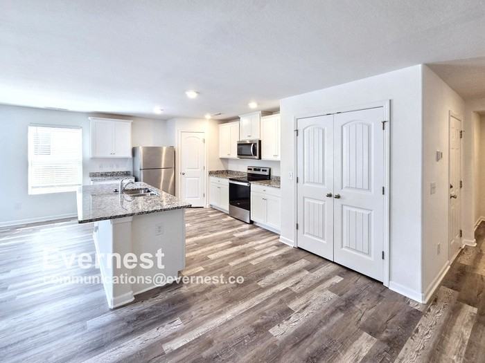 4039 Meredith Woods Ln - Photo 5 of 27