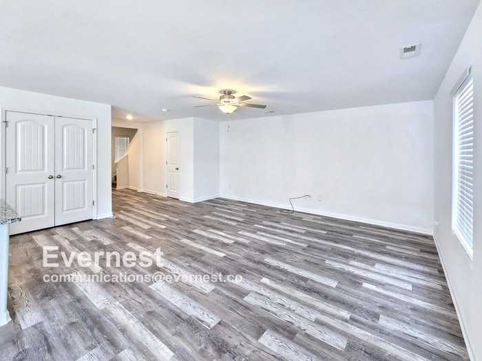 4039 Meredith Woods Ln - Photo 6 of 27