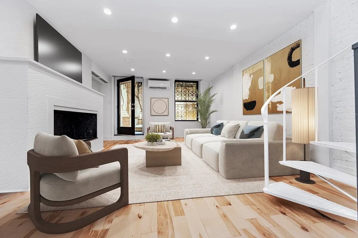 404 W 22nd St #1A - Photo 2 of 10