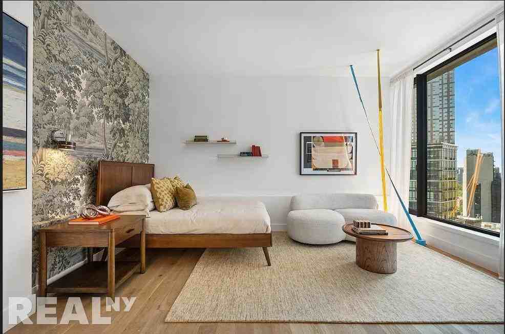 Rockwell Pl #532D - Photo 2 of 4